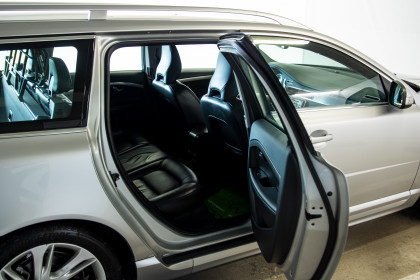 Продажа Volvo V70 III 1.6 MT (109 л.с.) 2010 Серебристый в Автодом