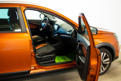 Продажа Lada (ВАЗ) Vesta I SW Cross 1.8 AMT (122 л.с.) 2018 Оранжевый в Автодом
