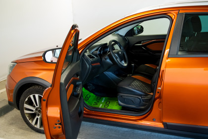 Продажа Lada (ВАЗ) Vesta I SW Cross 1.8 AMT (122 л.с.) 2018 Оранжевый в Автодом