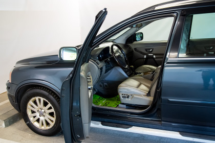 Продажа Volvo XC90 I Рестайлинг 2.4 AT (185 л.с.) 2008 Серый в Автодом