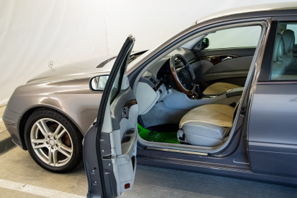Продажа Mercedes-Benz E-Класс III (W211, S211) 220 2.1 AT (150 л.с.) 2005 Серый в Автодом