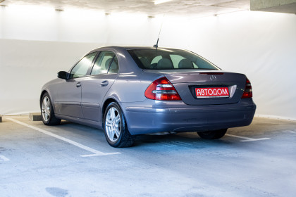 Продажа Mercedes-Benz E-Класс III (W211, S211) 220 2.1 AT (150 л.с.) 2005 Серый в Автодом