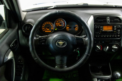 Продажа Toyota RAV4 II (XA20) Рестайлинг 2.0 MT (116 л.с.) 2005 Белый в Автодом