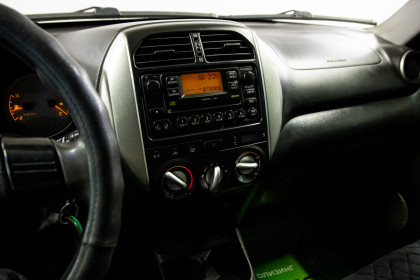 Продажа Toyota RAV4 II (XA20) Рестайлинг 2.0 MT (116 л.с.) 2005 Белый в Автодом