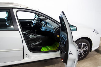 Продажа Renault Laguna III 1.5 MT (110 л.с.) 2008 Белый в Автодом
