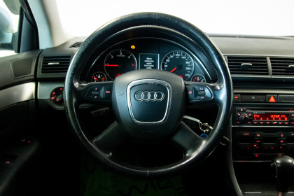 Продажа Audi A4 III (B7) 2.0 CVT (170 л.с.) 2006 Серебристый в Автодом