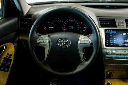 Продажа Toyota Camry VI (XV40) 2.4 MT (167 л.с.) 2006 Серебристый в Автодом