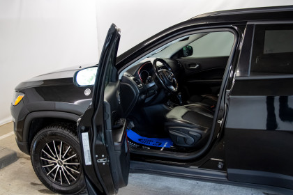 Продажа Jeep Compass II 2.4 AT (180 л.с.) 2020 Черный в Автодом