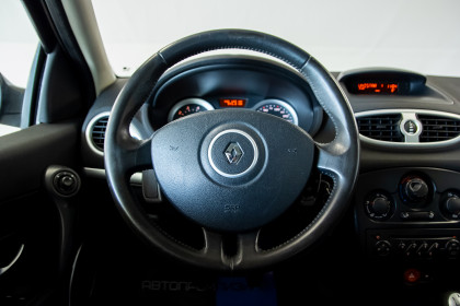 Продажа Renault Clio III 1.6 MT (88 л.с.) 2006 Серый в Автодом