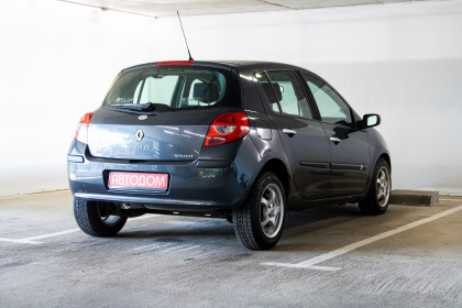Продажа Renault Clio III 1.6 MT (88 л.с.) 2006 Серый в Автодом