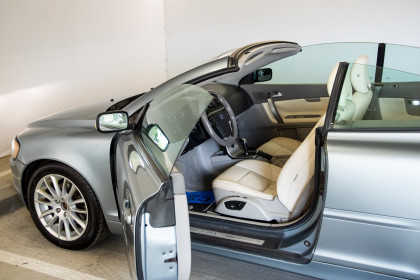 Продажа Volvo C70 II 2.5 AT (220 л.с.) 2006 Серый в Автодом