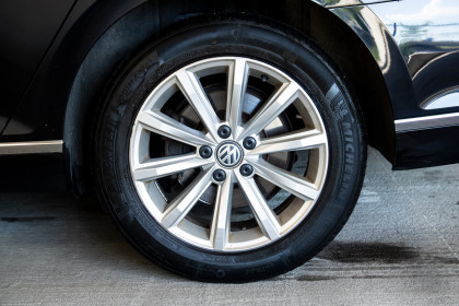 Продажа Volkswagen Passat B8 DSG6 2.0 AMT (190 л.с.) 2018 Черный в Автодом