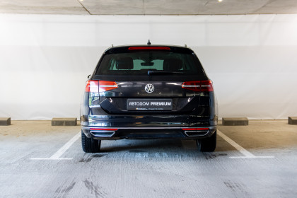 Продажа Volkswagen Passat B8 DSG6 2.0 AMT (190 л.с.) 2018 Черный в Автодом