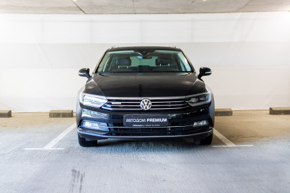 Продажа Volkswagen Passat B8 DSG6 2.0 AMT (190 л.с.) 2018 Черный в Автодом