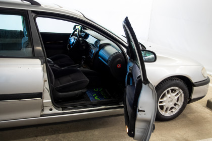Продажа Opel Omega B 2.0 AT (136 л.с.) 1997 Серебристый в Автодом