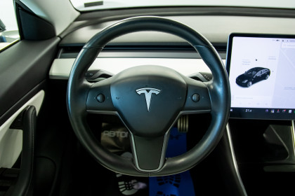 Продажа Tesla Model 3 I Performance 0.0 AT (534 л.с.) 2018 Черный в Автодом