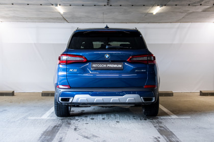 Продажа BMW X5 IV (G05/G18) 40i 3.0 AT (340 л.с.) 2019 Синий в Автодом