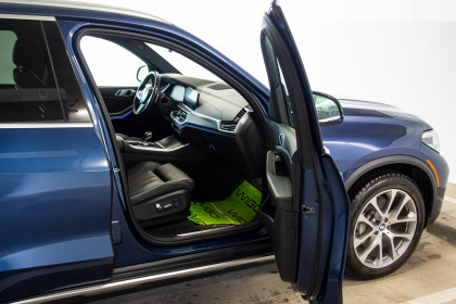 Продажа BMW X5 IV (G05/G18) 40i 3.0 AT (340 л.с.) 2019 Синий в Автодом