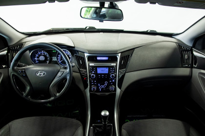 Продажа Hyundai Sonata VI (YF) 2.0 MT (150 л.с.) 2010 Синий в Автодом