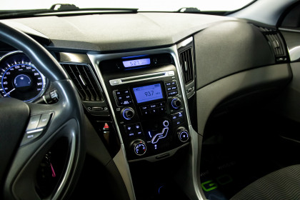 Продажа Hyundai Sonata VI (YF) 2.0 MT (150 л.с.) 2010 Синий в Автодом