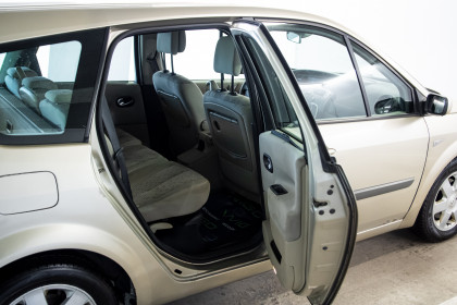 Продажа Renault Scenic II Рестайлинг Grand 1.9 MT (130 л.с.) 2006 Серый в Автодом