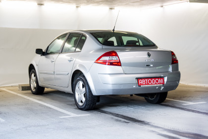 Продажа Renault Megane II Рестайлинг 1.6 MT (115 л.с.) 2008 Серебристый в Автодом
