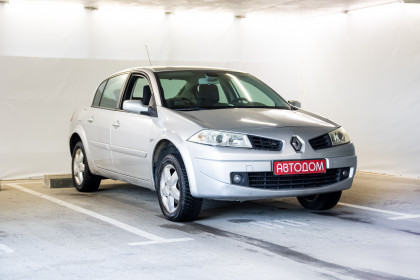 Продажа Renault Megane II Рестайлинг 1.6 MT (115 л.с.) 2008 Серебристый в Автодом