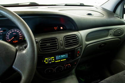 Продажа Renault Scenic I Рестайлинг 1.6 MT (107 л.с.) 2001 Серый в Автодом