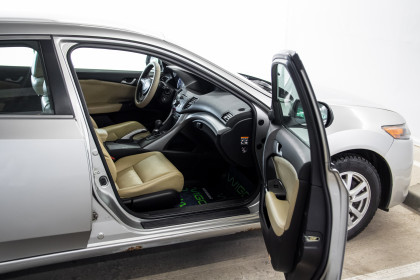Продажа Honda Accord VIII 2.0 AT (156 л.с.) 2010 Серебристый в Автодом
