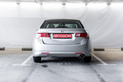 Продажа Honda Accord VIII 2.0 AT (156 л.с.) 2010 Серебристый в Автодом