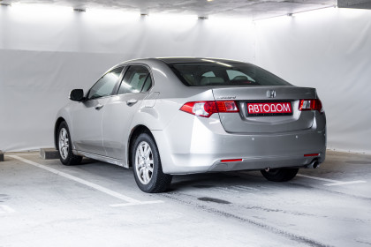 Продажа Honda Accord VIII 2.0 AT (156 л.с.) 2010 Серебристый в Автодом