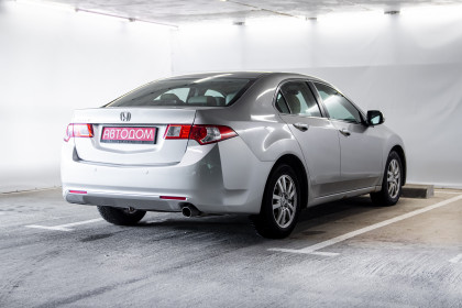 Продажа Honda Accord VIII 2.0 AT (156 л.с.) 2010 Серебристый в Автодом