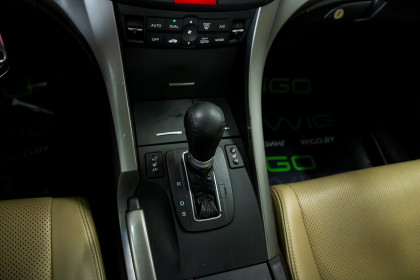 Продажа Honda Accord VIII 2.0 AT (156 л.с.) 2010 Серебристый в Автодом