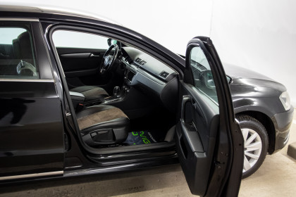Продажа Volkswagen Passat B7 1.8 AMT (152 л.с.) 2011 Черный в Автодом