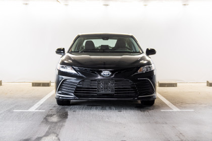 Продажа Toyota Camry VIII (XV70) Рестайлинг 2.5 CVT (208 л.с.) 2021 Черный в Автодом