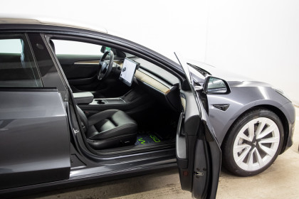 Продажа Tesla Model 3 I Standart Plus 0.0 AT (258 л.с.) 2021 Серый в Автодом