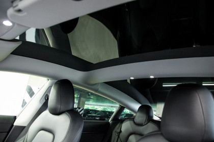 Продажа Tesla Model 3 I Standart Plus 0.0 AT (258 л.с.) 2021 Серый в Автодом