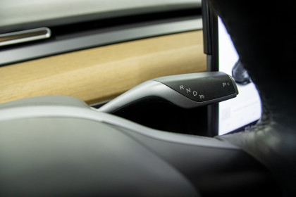Продажа Tesla Model 3 I Standart Plus 0.0 AT (258 л.с.) 2021 Серый в Автодом