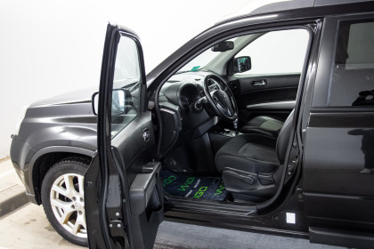 Продажа Nissan X-Trail II Рестайлинг 2.0 CVT (141 л.с.) 2014 Черный в Автодом