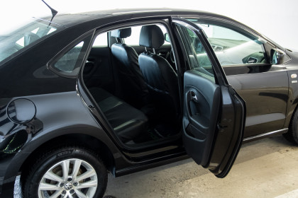 Продажа Volkswagen Polo V 1.6 MT (105 л.с.) 2013 Черный в Автодом
