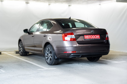 Продажа Skoda Octavia III (A7) Рестайлинг 1.6 MT (110 л.с.) 2017 Коричневый в Автодом