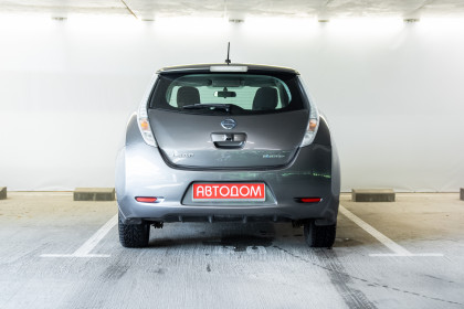 Продажа Nissan Leaf I (ZE0/AZE0) 30kWh 0.0 AT (109 л.с.) 2017 Серый в Автодом