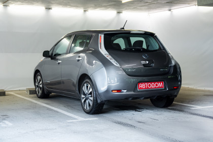 Продажа Nissan Leaf I (ZE0/AZE0) 30kWh 0.0 AT (109 л.с.) 2017 Серый в Автодом