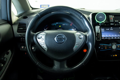 Продажа Nissan Leaf I (ZE0/AZE0) 30kWh 0.0 AT (109 л.с.) 2017 Серый в Автодом