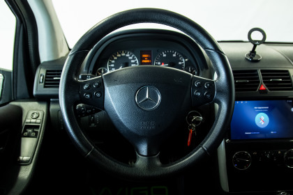 Продажа Mercedes-Benz A-Класс II (W169) 180 2.0 CVT (109 л.с.) 2005 Серебристый в Автодом