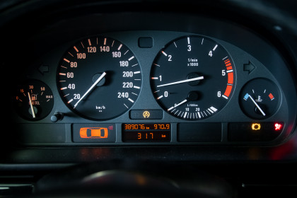 Продажа BMW 5 серии IV (E39) Рестайлинг 530d 3.0 MT (193 л.с.) 2002 Черный в Автодом