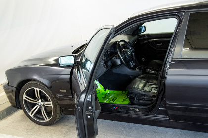Продажа BMW 5 серии IV (E39) Рестайлинг 530d 3.0 MT (193 л.с.) 2002 Черный в Автодом