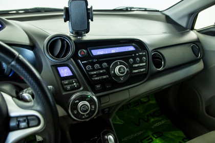 Продажа Honda Insight II Рестайлинг 1.3 CVT (98 л.с.) 2013 Черный в Автодом