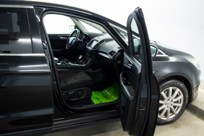 Продажа Ford S-MAX II 2.0 AMT (150 л.с.) 2015 Черный в Автодом