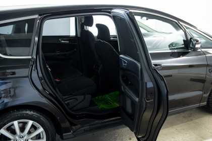 Продажа Ford S-MAX II 2.0 AMT (150 л.с.) 2015 Черный в Автодом